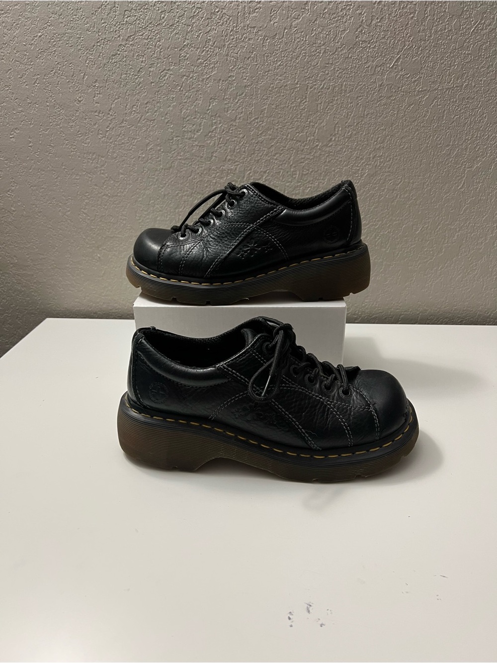 Dr. Martens Black Vintage 12283 Y2K Platform Floral Daisy Oxfords Shoes Sz 8 L
